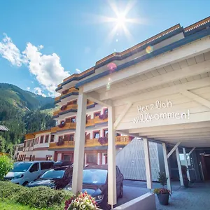 Jufa Alpenhotel Saalbach-jokercard Im Sommer Inklusive Saalbach Hinterglemm